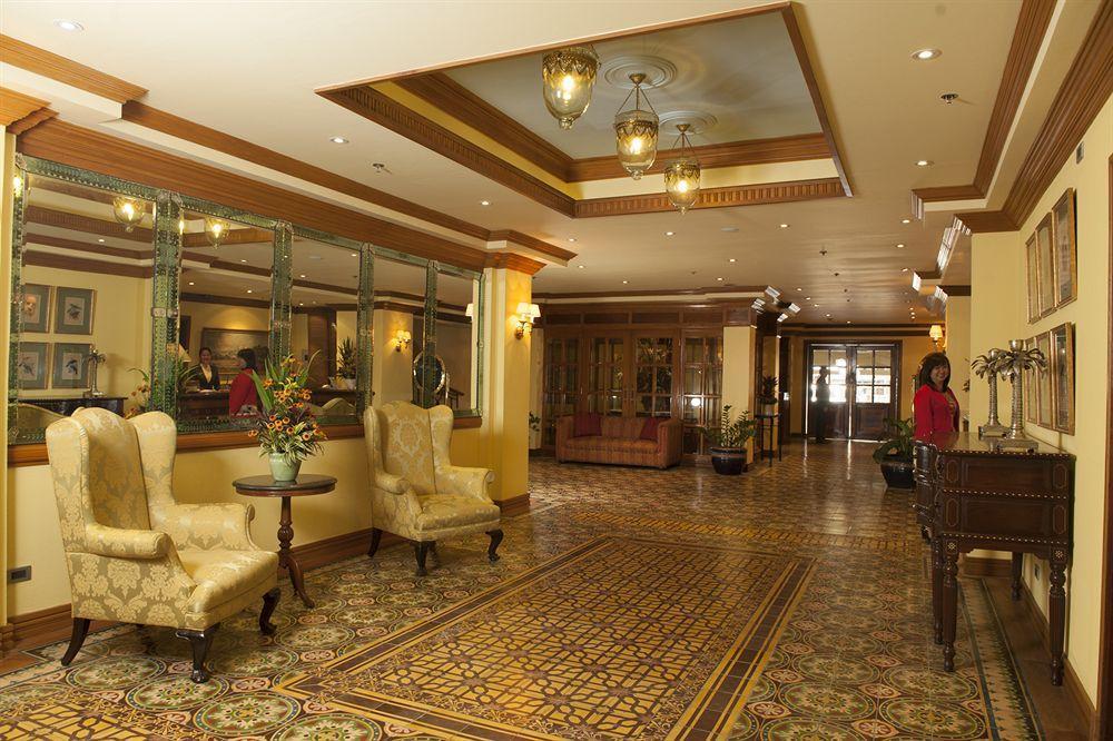 Herald Suites Макати Экстерьер фото