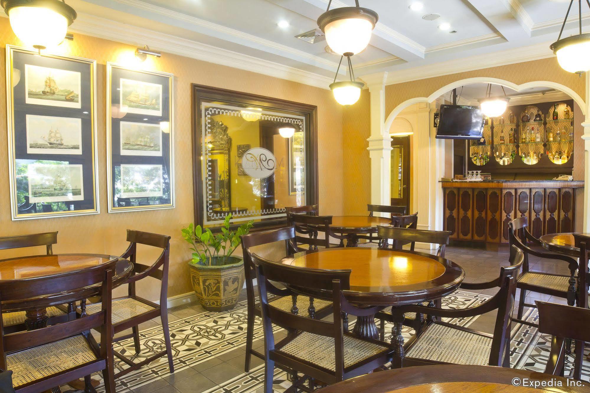 Herald Suites Макати Экстерьер фото
