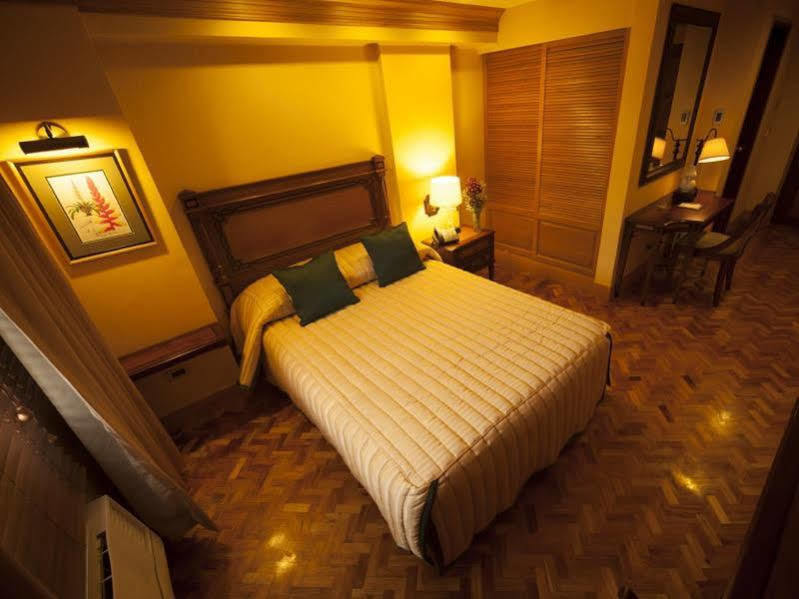 Herald Suites Макати Экстерьер фото