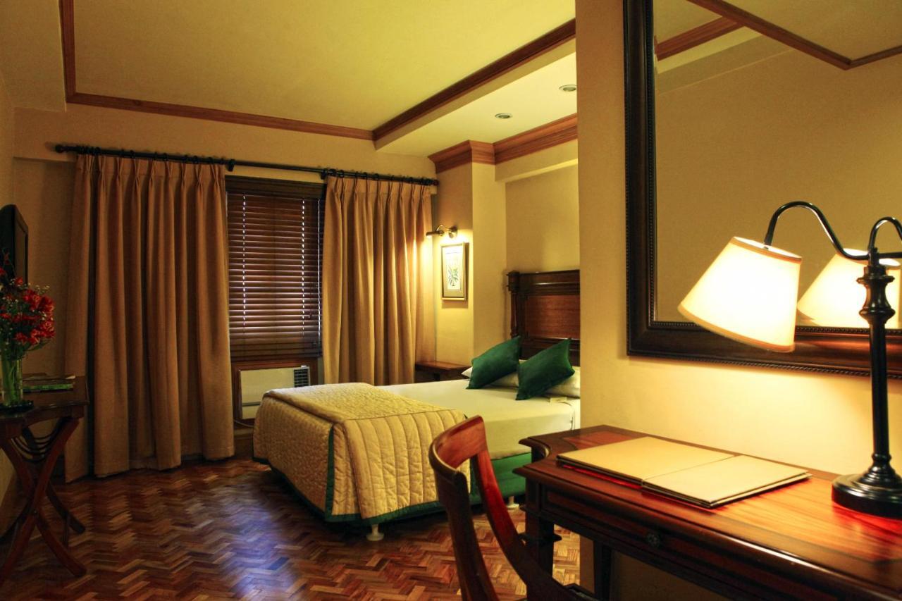 Herald Suites Макати Экстерьер фото
